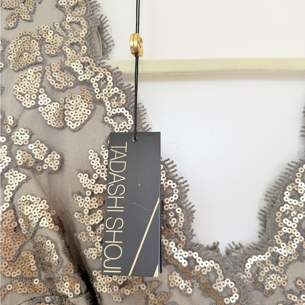 NWT Tadashi Shoji Sequin Lace Sheath Dress in Smoked Pearl
- Size 12 - Picture 14 of 16